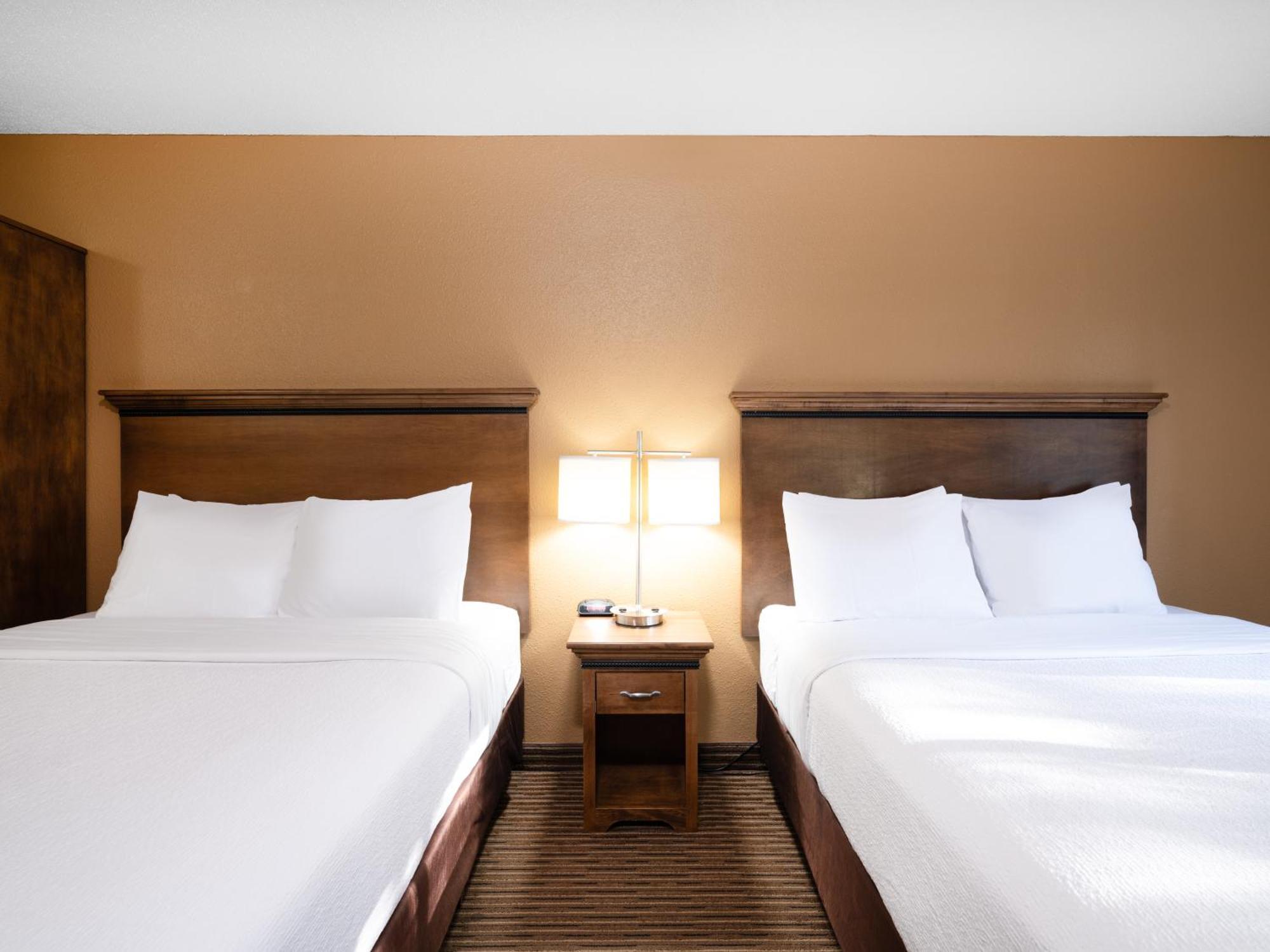 Country Inn Ту-Харборс Экстерьер фото